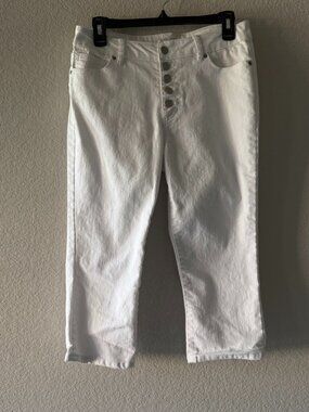 High-Rise White Cropped Jeans w/ Exposed Button Fly - Size 6